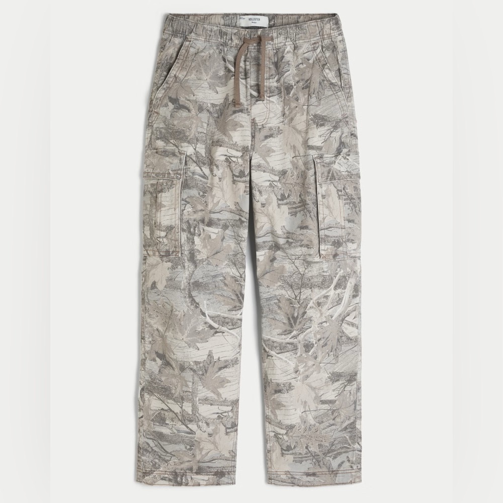 HOLLISTER BAGGY CAMO CARGO PANTS